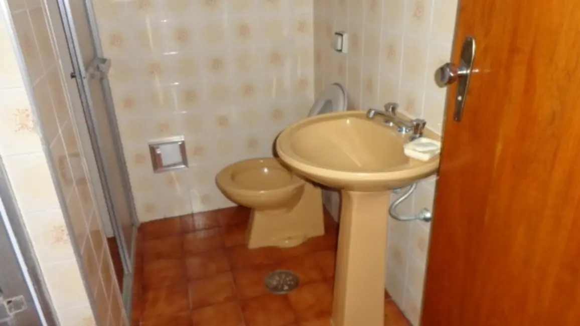 Casa com 3 quartos à venda, 250m2 em Peruibe - SP - imagem 6 Foto 6 de Casa com 3 quartos à venda, 250m2 em Peruibe - SP