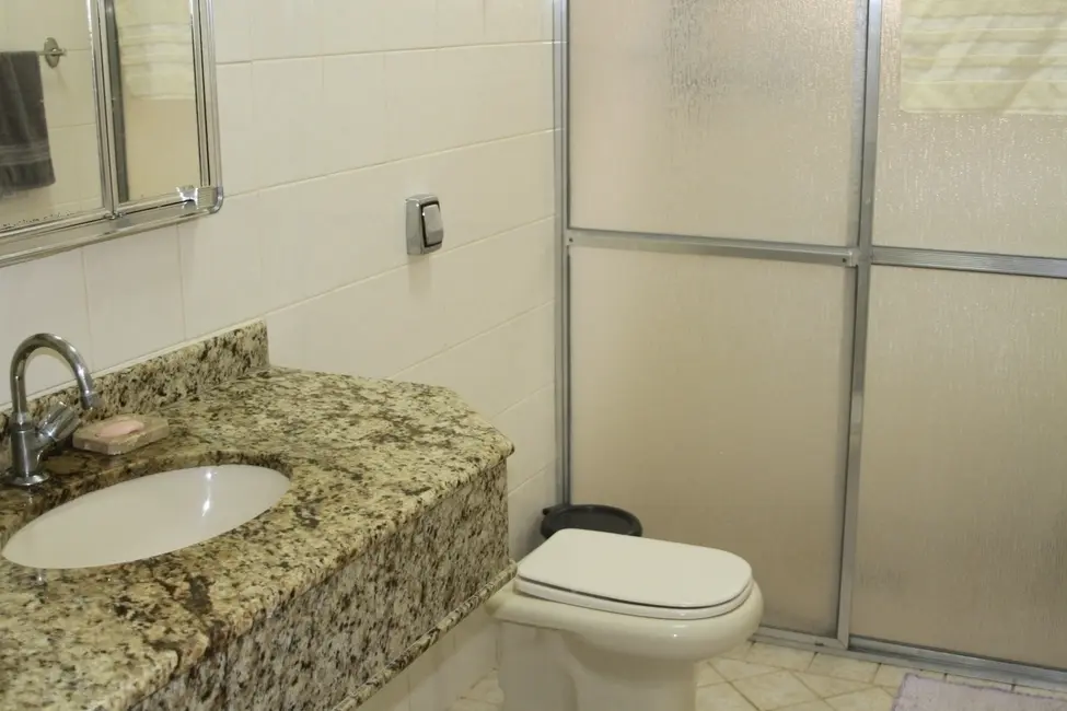 Casa com 3 quartos à venda, 250m2 em Peruibe - SP - imagem 9 Foto 9 de Casa com 3 quartos à venda, 250m2 em Peruibe - SP