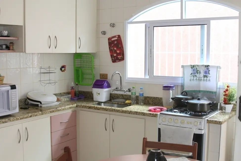 Casa com 3 quartos à venda, 250m2 em Peruibe - SP - imagem 7 Foto 7 de Casa com 3 quartos à venda, 250m2 em Peruibe - SP