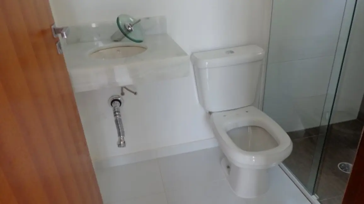 Casa com 4 quartos à venda em Peruibe - SP - imagem 4 Foto 4 de Casa com 4 quartos à venda em Peruibe - SP