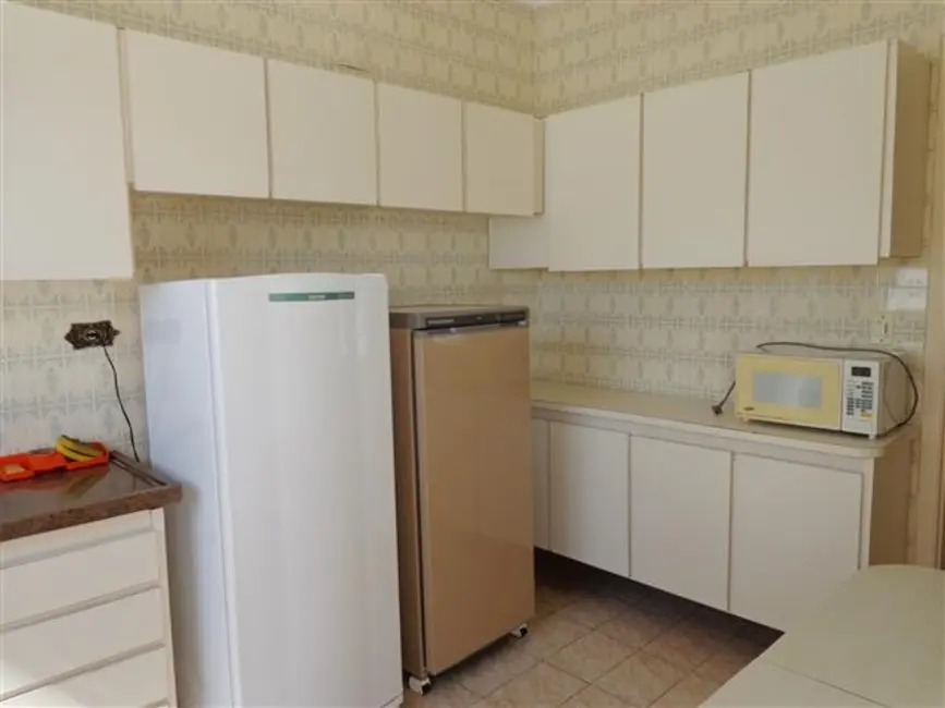 Casa com 3 quartos à venda, 500m2 em Peruibe - SP - imagem 2 Foto 2 de Casa com 3 quartos à venda, 500m2 em Peruibe - SP