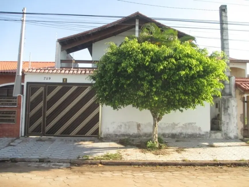Foto 1 de Casa com 3 quartos à venda, 288m2 em Peruibe - SP