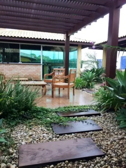 Casa com 3 quartos à venda, 320m2 em Peruibe - SP - imagem 8 Foto 8 de Casa com 3 quartos à venda, 320m2 em Peruibe - SP