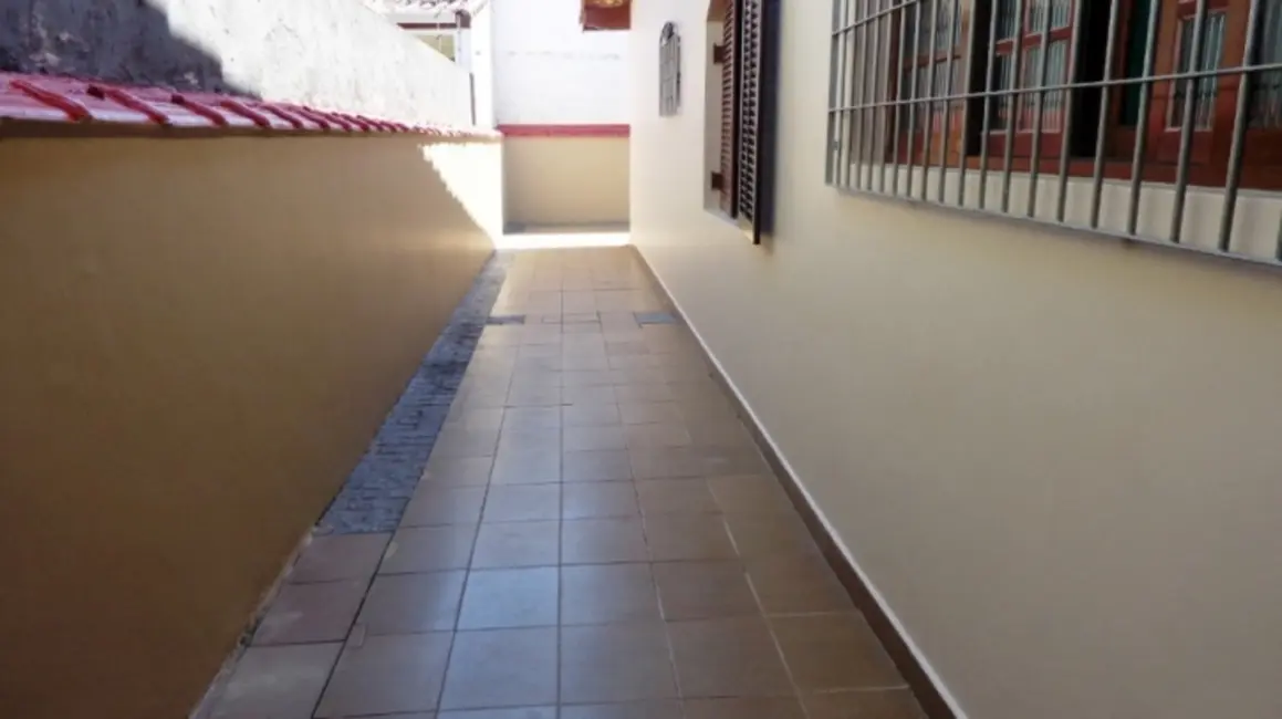 Casa com 4 quartos à venda, 250m2 em Peruibe - SP - imagem 8 Foto 8 de Casa com 4 quartos à venda, 250m2 em Peruibe - SP