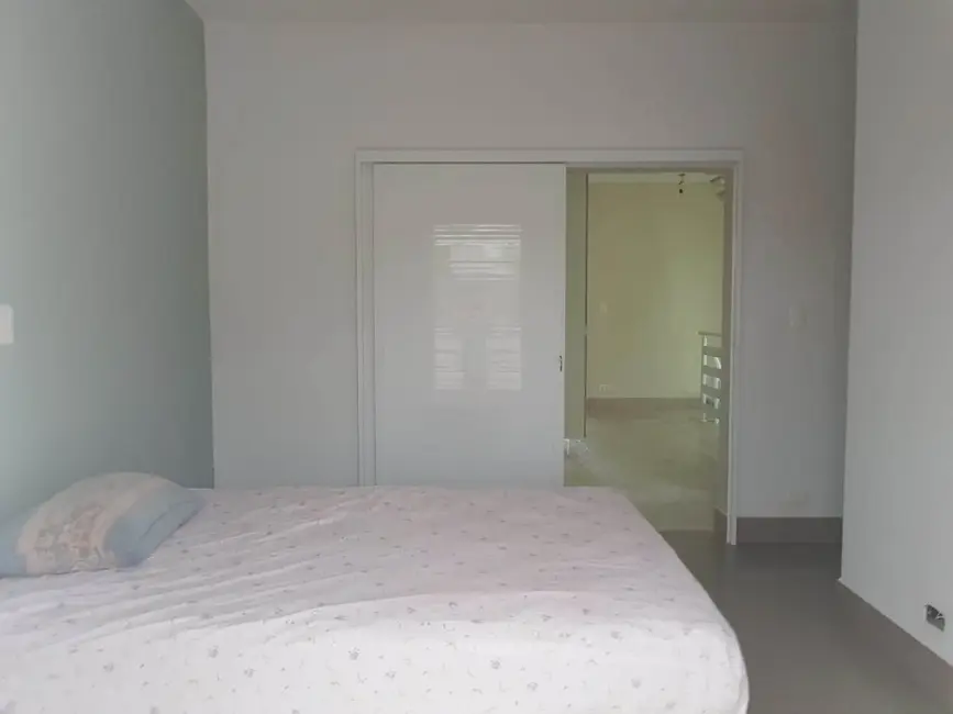 Casa à venda, 250m2 em Peruibe - SP - imagem 5 Foto 5 de Casa à venda, 250m2 em Peruibe - SP