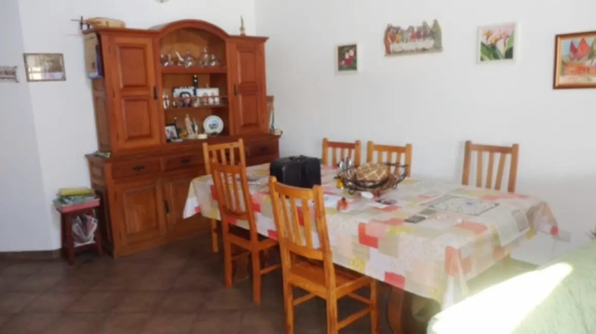 Foto 3 de Casa com 3 quartos à venda, 301m2 em Peruibe - SP