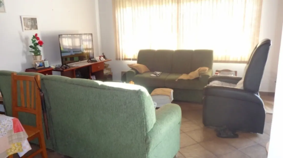 Foto 2 de Casa com 3 quartos à venda, 301m2 em Peruibe - SP