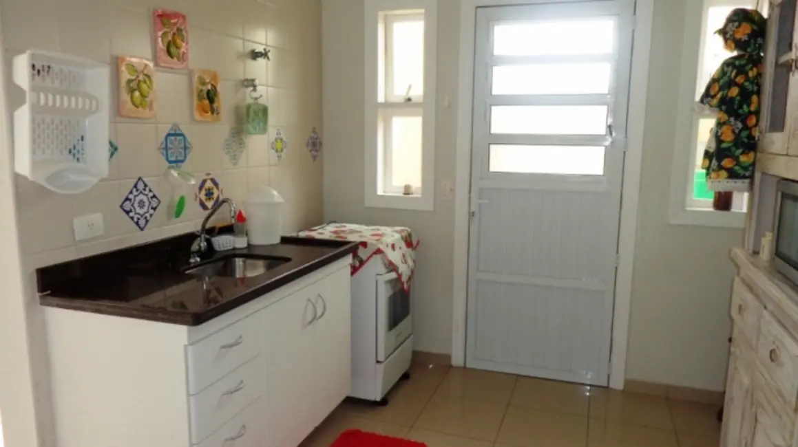 Casa com 3 quartos à venda, 167m2 em Peruibe - SP - imagem 4 Foto 4 de Casa com 3 quartos à venda, 167m2 em Peruibe - SP