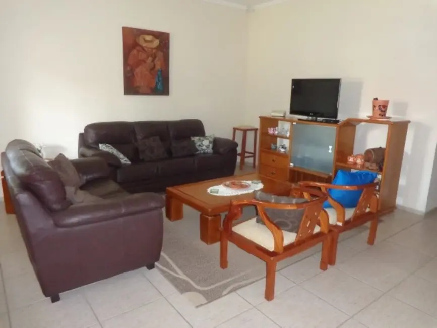 Foto 3 de Casa com 3 quartos à venda, 500m2 em Peruibe - SP