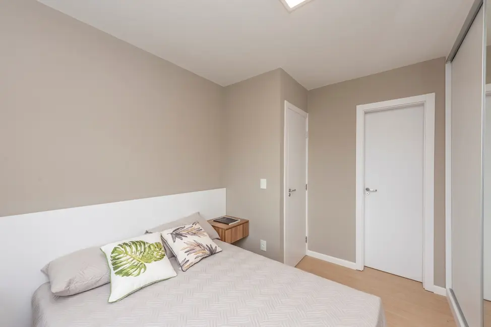 Apartamento com 3 quartos à venda, 65m2 em Petrópolis, Porto Alegre - RS - imagem 6 Foto 6 de Apartamento com 3 quartos à venda, 65m2 em Petrópolis, Porto Alegre - RS