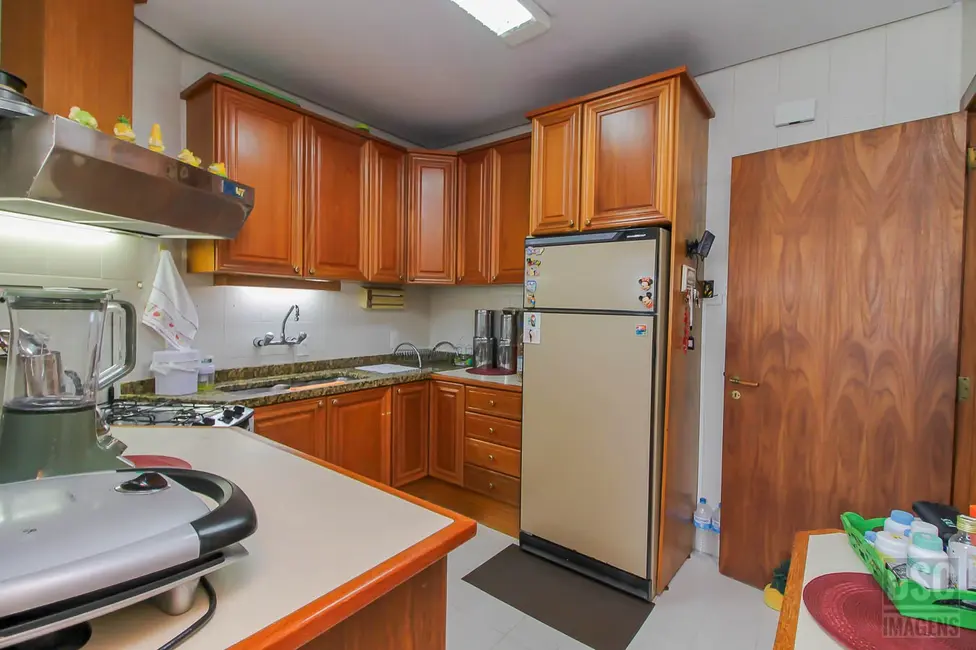 Foto 8 de Apartamento com 3 quartos à venda, 230m2 em Auxiliadora, Porto Alegre - RS