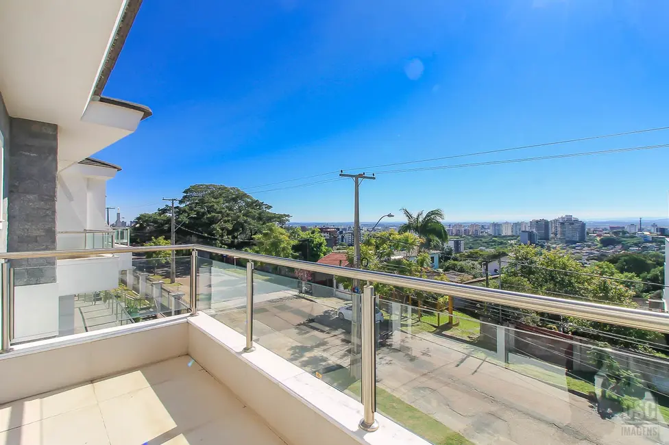 Foto 3 de Casa de Condomínio com 4 quartos à venda, 386m2 em Vila Jardim, Porto Alegre - RS