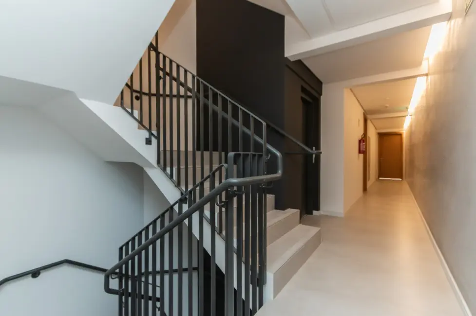 Apartamento com 2 quartos à venda, 78m2 em Moinhos de Vento, Porto Alegre - RS - imagem 9 Foto 9 de Apartamento com 2 quartos à venda, 78m2 em Moinhos de Vento, Porto Alegre - RS
