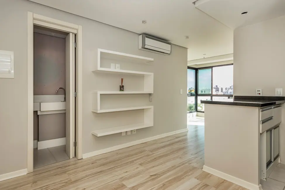 Apartamento com 1 quarto à venda, 46m2 em Menino Deus, Porto Alegre - RS - imagem 1 Foto 1 de Apartamento com 1 quarto à venda, 46m2 em Menino Deus, Porto Alegre - RS