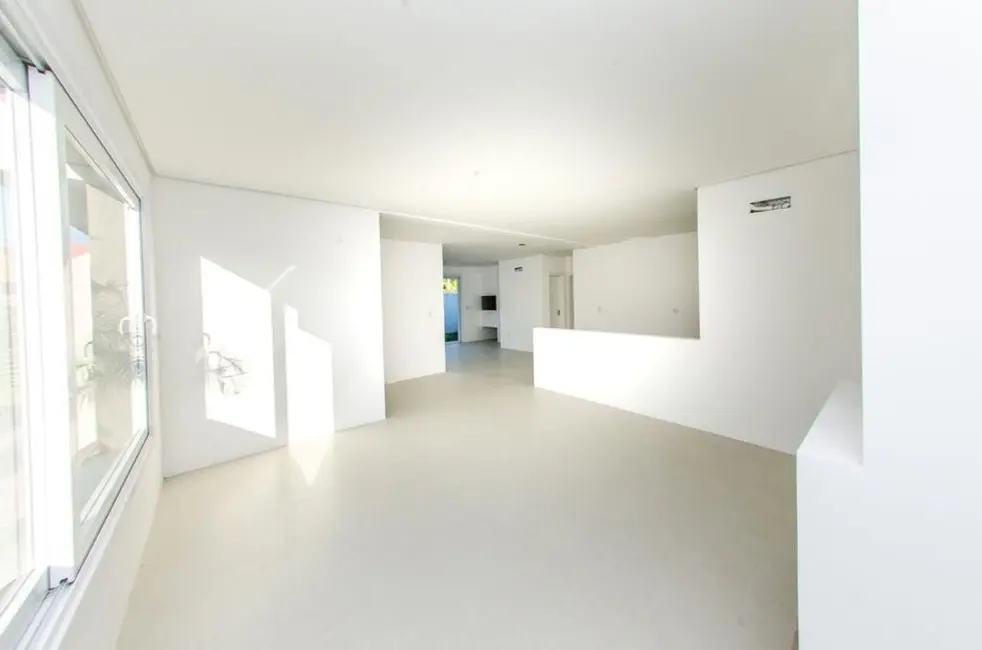 Foto 9 de Casa de Condomínio com 3 quartos à venda, 169m2 em Guarujá, Porto Alegre - RS