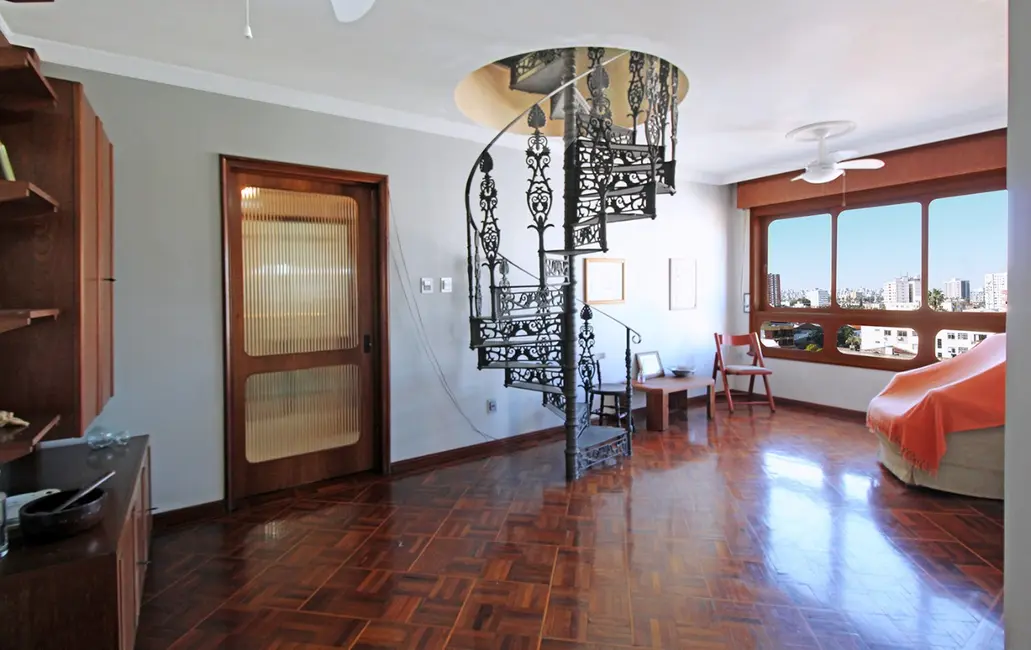 Apartamento com 3 quartos à venda, 215m2 em Menino Deus, Porto Alegre - RS - imagem 5 Foto 5 de Apartamento com 3 quartos à venda, 215m2 em Menino Deus, Porto Alegre - RS