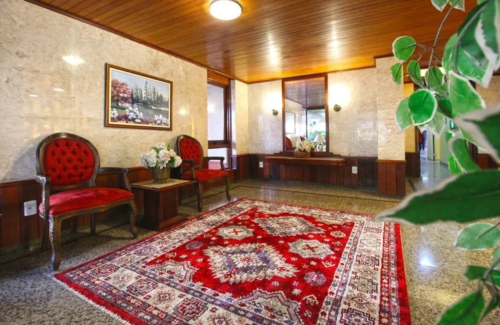 Foto 2 de Apartamento com 3 quartos à venda, 215m2 em Menino Deus, Porto Alegre - RS