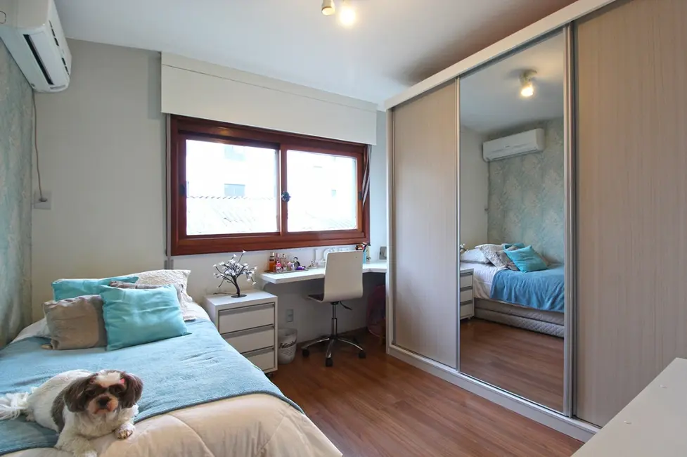 Foto 7 de Apartamento com 3 quartos à venda, 104m2 em Rio Branco, Porto Alegre - RS