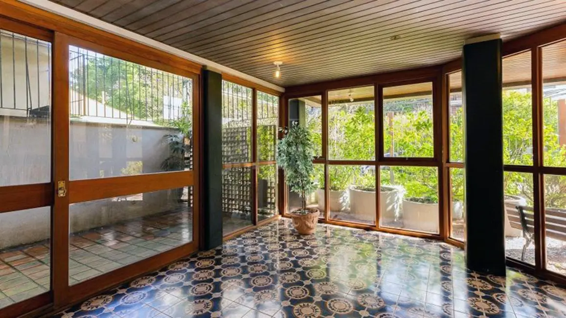 Foto 2 de Apartamento com 3 quartos à venda, 104m2 em Rio Branco, Porto Alegre - RS