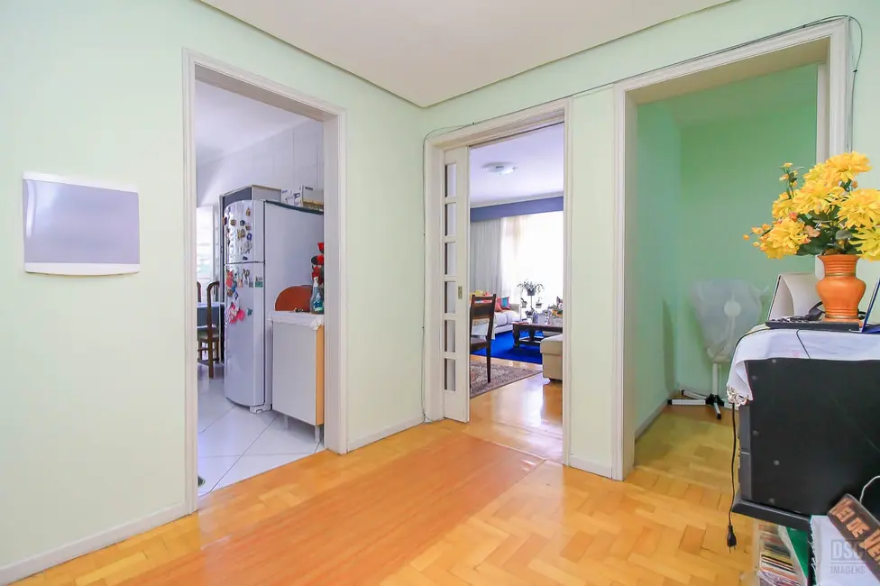 Apartamento com 3 quartos à venda, 122m2 em Petrópolis, Porto Alegre - RS - imagem 7 Foto 7 de Apartamento com 3 quartos à venda, 122m2 em Petrópolis, Porto Alegre - RS