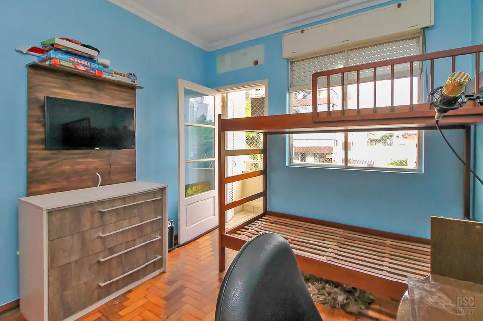 Foto 4 de Apartamento com 4 quartos à venda, 126m2 em Rio Branco, Porto Alegre - RS