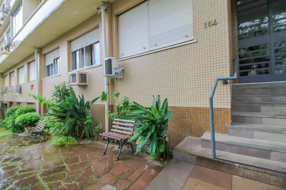 Apartamento com 3 quartos à venda, 126m2 em Rio Branco, Porto Alegre - RS - imagem 3 Foto 3 de Apartamento com 3 quartos à venda, 126m2 em Rio Branco, Porto Alegre - RS