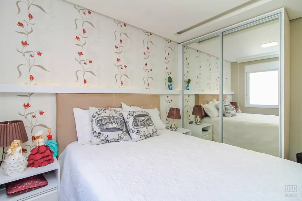 Apartamento com 3 quartos à venda, 197m2 em Menino Deus, Porto Alegre - RS - imagem 3 Foto 3 de Apartamento com 3 quartos à venda, 197m2 em Menino Deus, Porto Alegre - RS
