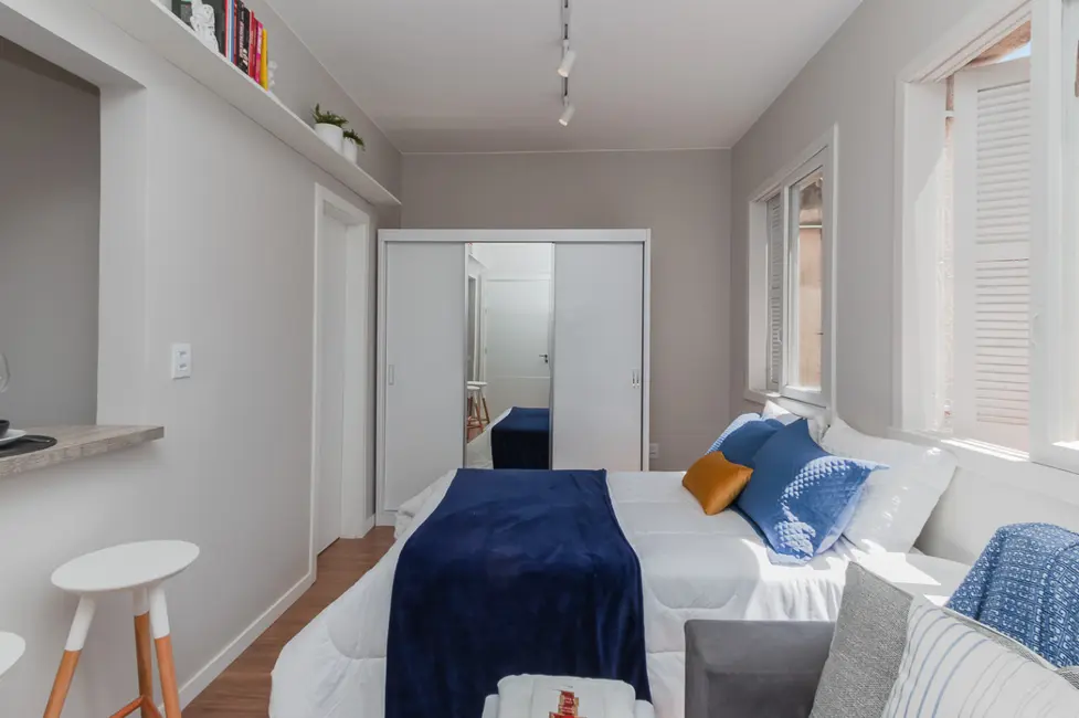 Foto 9 de Apartamento com 1 quarto à venda, 24m2 em Floresta, Porto Alegre - RS