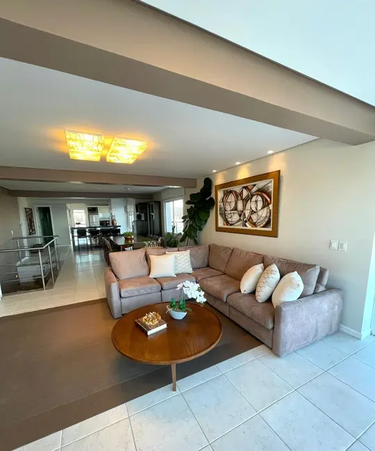 Apartamento com 4 quartos à venda, 394m2 em Capao Da Canoa - RS - imagem 8 Foto 8 de Apartamento com 4 quartos à venda, 394m2 em Capao Da Canoa - RS