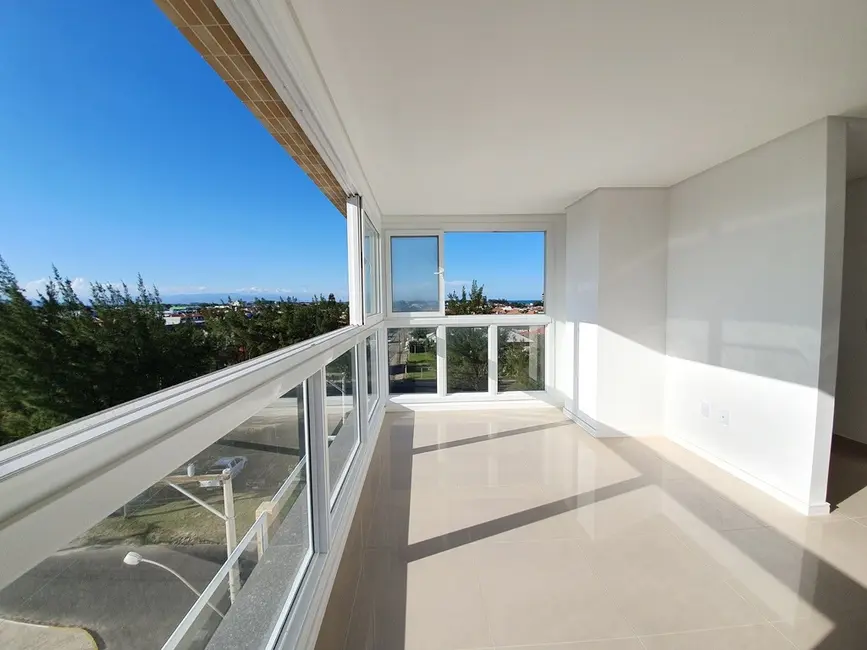 Foto 6 de Apartamento com 3 quartos à venda, 73m2 em Capao Da Canoa - RS