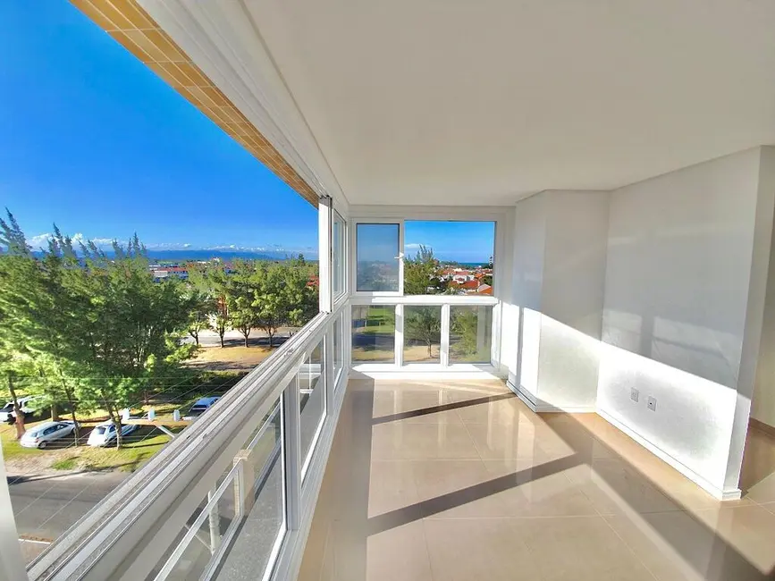 Foto 7 de Apartamento com 3 quartos à venda, 73m2 em Capao Da Canoa - RS