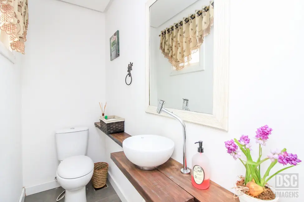 Casa com 4 quartos à venda, 456m2 em Chácara das Pedras, Porto Alegre - RS - imagem 4 Foto 4 de Casa com 4 quartos à venda, 456m2 em Chácara das Pedras, Porto Alegre - RS