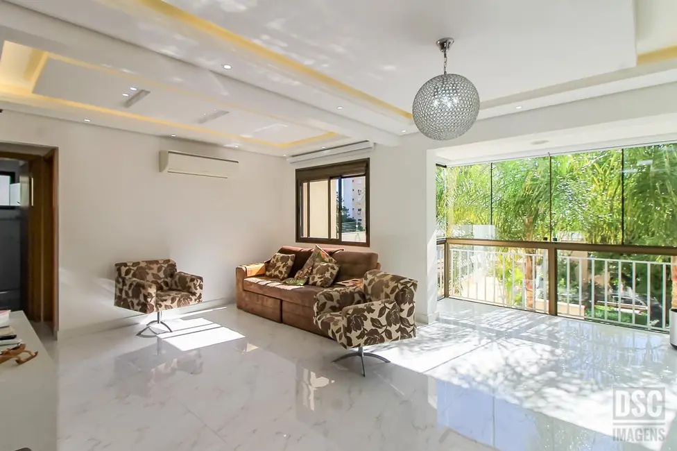 Apartamento com 3 quartos à venda, 91m2 em Passo da Areia, Porto Alegre - RS - imagem 4 Foto 4 de Apartamento com 3 quartos à venda, 91m2 em Passo da Areia, Porto Alegre - RS