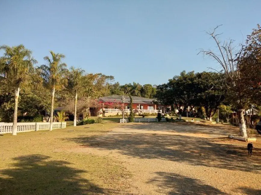 Chácara com 10 quartos à venda, 8000m2 em Recreio Bela Vista, Suzano - SP - imagem 6 Foto 6 de Chácara com 10 quartos à venda, 8000m2 em Recreio Bela Vista, Suzano - SP