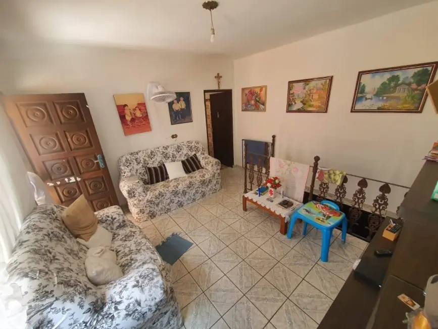 Foto 1 de Casa com 3 quartos à venda, 225m2 em Jardim das Oliveiras, São Paulo - SP
