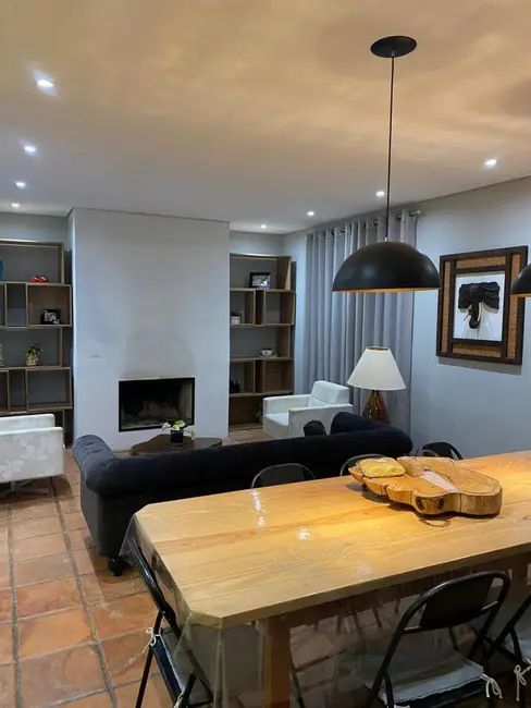 Chácara com 3 quartos à venda, 24000m2 em Porteira Preta, Mogi Das Cruzes - SP - imagem 6 Foto 6 de Chácara com 3 quartos à venda, 24000m2 em Porteira Preta, Mogi Das Cruzes - SP