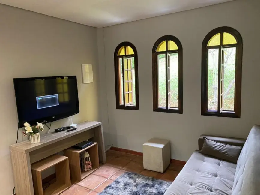 Chácara com 3 quartos à venda, 24000m2 em Porteira Preta, Mogi Das Cruzes - SP - imagem 5 Foto 5 de Chácara com 3 quartos à venda, 24000m2 em Porteira Preta, Mogi Das Cruzes - SP