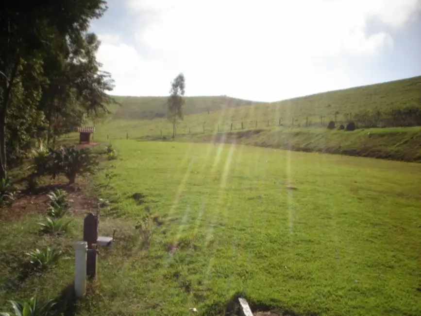Foto 5 de Fazenda / Haras à venda, 102m2 em Cachoeira Paulista - SP