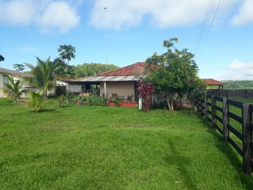 Foto 1 de Fazenda / Haras à venda, 280m2 em Campina Verde - MG
