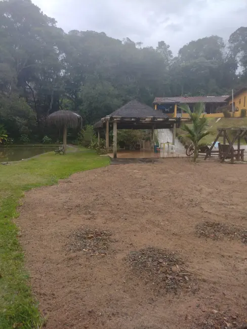 Chácara com 4 quartos à venda, 4500m2 em Ibiuna - SP - imagem 4 Foto 4 de Chácara com 4 quartos à venda, 4500m2 em Ibiuna - SP