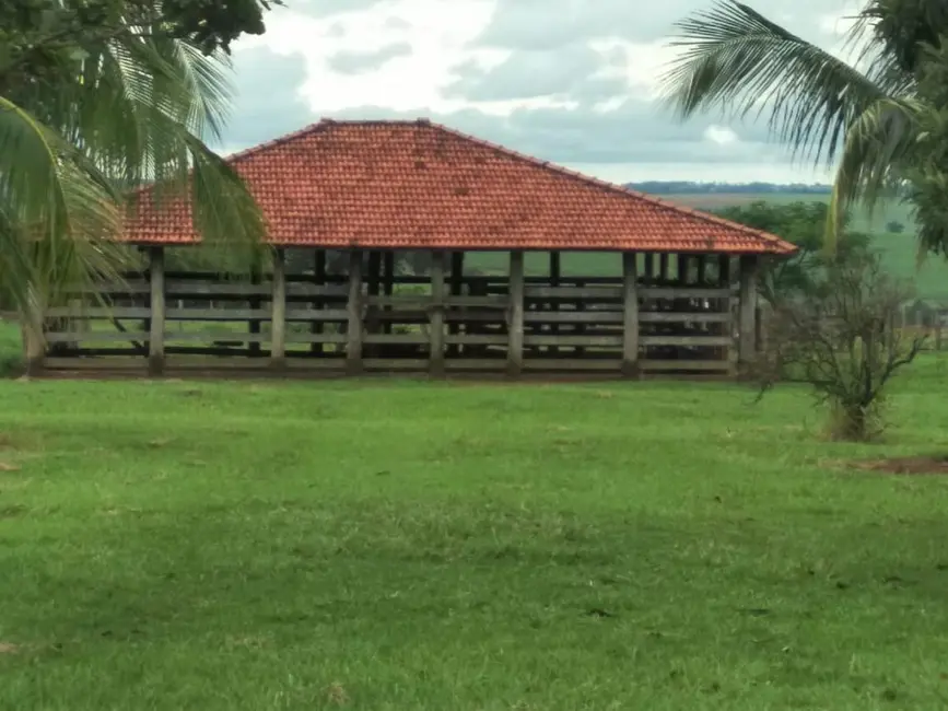 Fazenda / Haras à venda, 697m2 em Teodoro Sampaio - SP - imagem 4 Foto 4 de Fazenda / Haras à venda, 697m2 em Teodoro Sampaio - SP