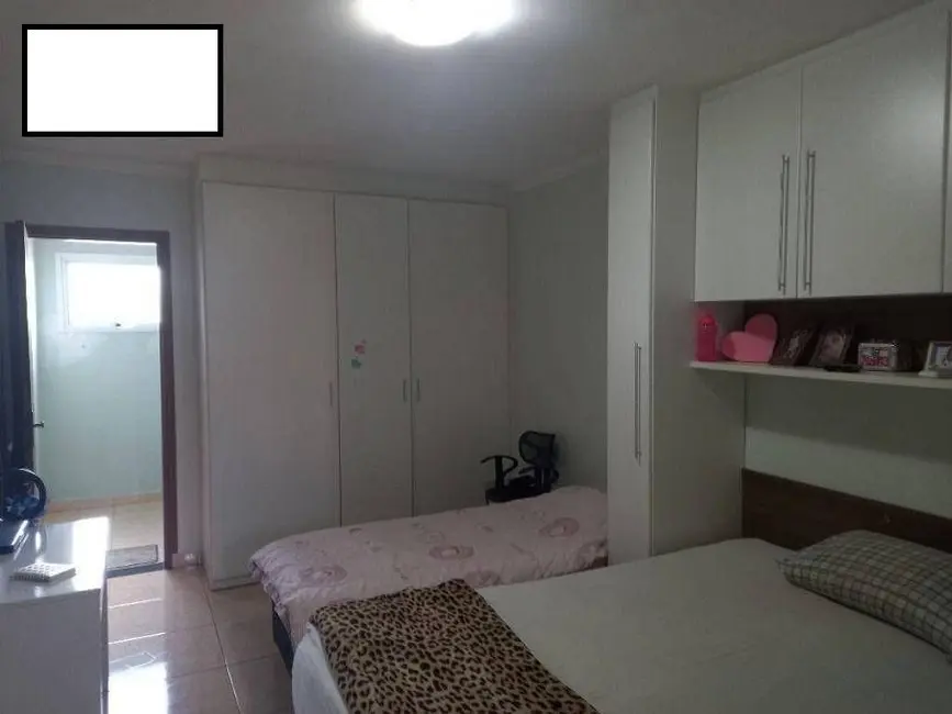 Sobrado com 3 quartos à venda, 136m2 em Jardim Triana, São Paulo - SP - imagem 8 Foto 8 de Sobrado com 3 quartos à venda, 136m2 em Jardim Triana, São Paulo - SP