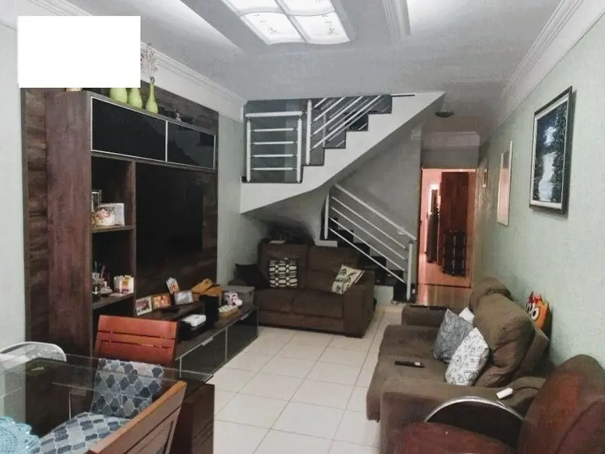 Sobrado com 3 quartos à venda, 136m2 em Jardim Triana, São Paulo - SP - imagem 5 Foto 5 de Sobrado com 3 quartos à venda, 136m2 em Jardim Triana, São Paulo - SP