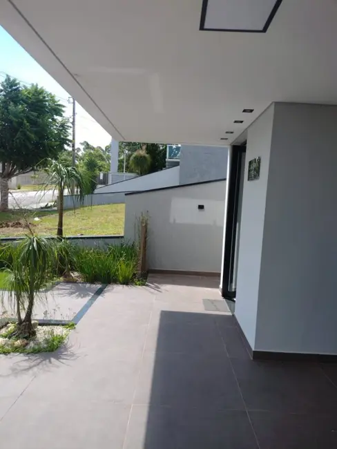 Casa com 3 quartos à venda, 200m2 em Parque Residencial Itapeti, Mogi Das Cruzes - SP - imagem 5 Foto 5 de Casa com 3 quartos à venda, 200m2 em Parque Residencial Itapeti, Mogi Das Cruzes - SP