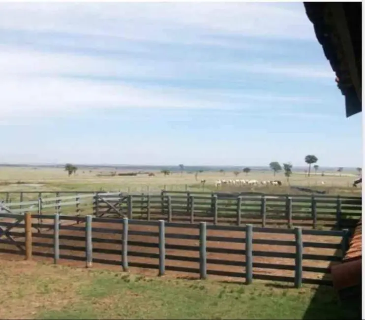 Foto 3 de Fazenda / Haras à venda, 1467m2 em Área Rural de Ourinhos, Ourinhos - SP