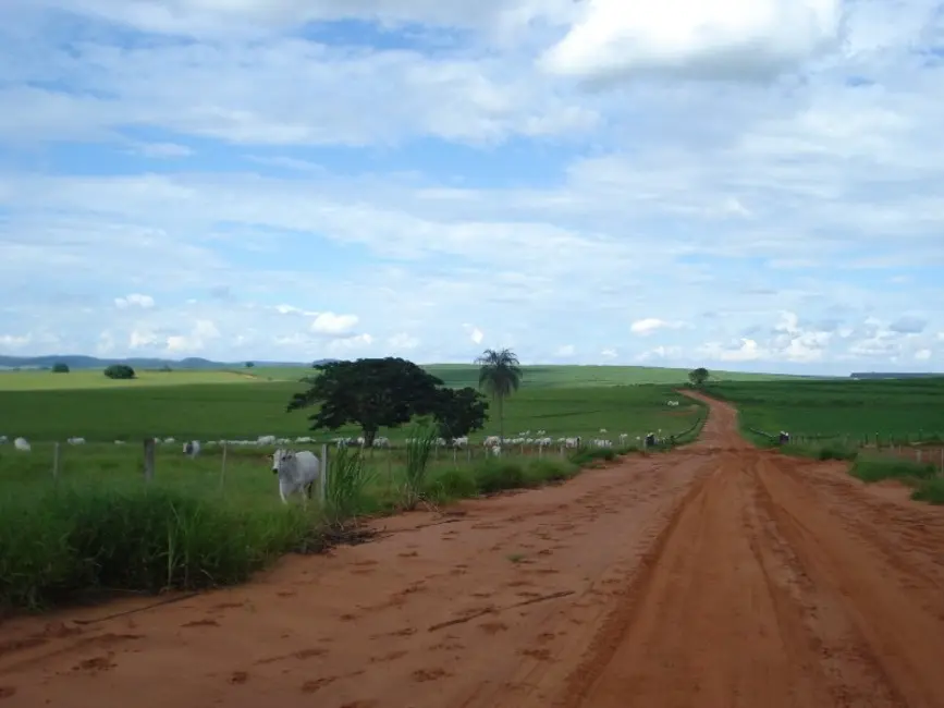 Foto 5 de Fazenda / Haras à venda, 2044m2 em Centro, Pompeia - SP