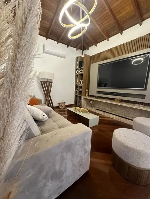 Foto 4 de Casa com 3 quartos à venda, 380m2 em Parque Residencial Itapeti, Mogi Das Cruzes - SP