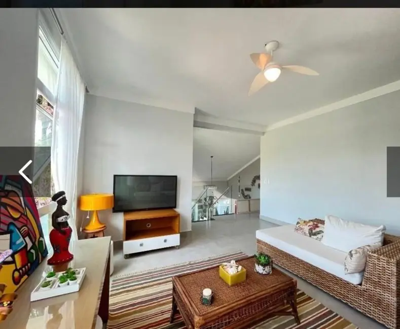 Foto 4 de Casa com 8 quartos à venda, 382m2 em Centro, Bertioga - SP