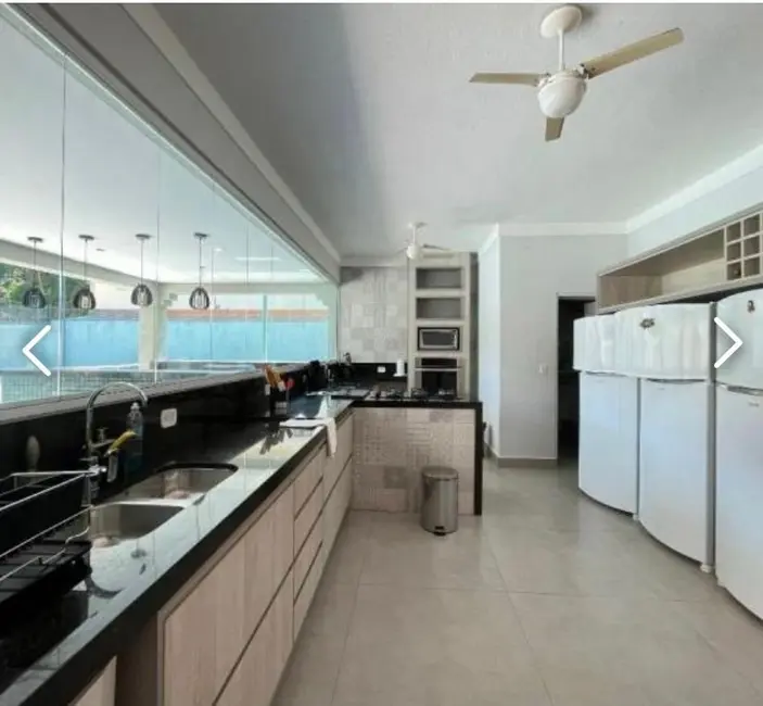 Foto 7 de Casa com 8 quartos à venda, 382m2 em Centro, Bertioga - SP