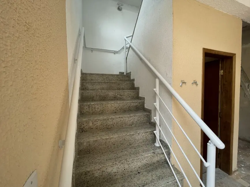Foto 9 de Apartamento com 2 quartos à venda, 40m2 em Parque Maria Luiza, São Paulo - SP